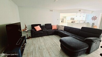 650 N Atlantic Ave, Unit 109 in Cocoa Beach, FL - Building Photo - Building Photo