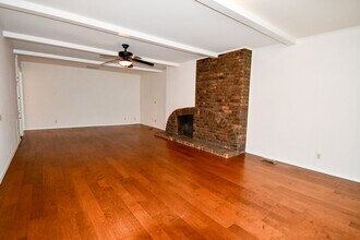 5524 E 61st Pl in Tulsa, OK - Building Photo - Building Photo