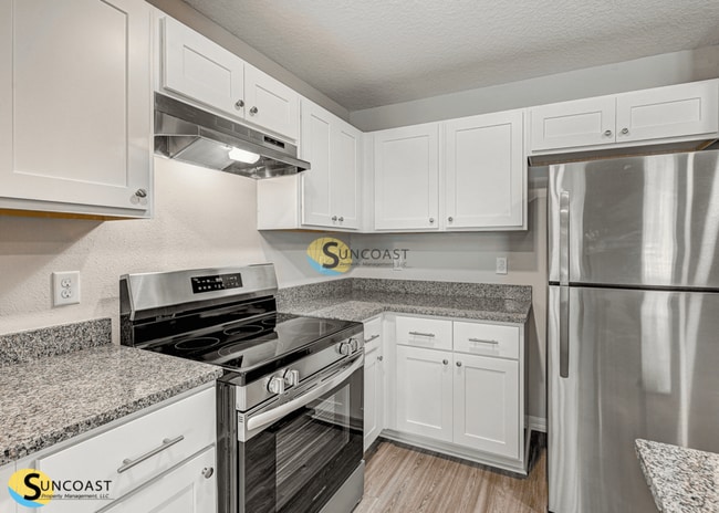 9588 Hood Rd, Unit 102
