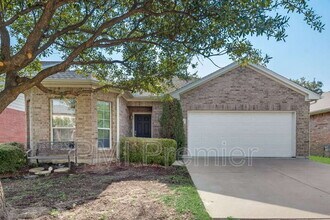 5832 Center Ridge Dr in Fort Worth, TX - Building Photo - Building Photo