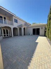 2239 SE 19th Ave in Homestead, FL - Building Photo - Building Photo