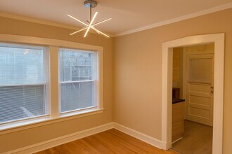 6638 S Greenwood Ave in Chicago, IL - Building Photo - Building Photo