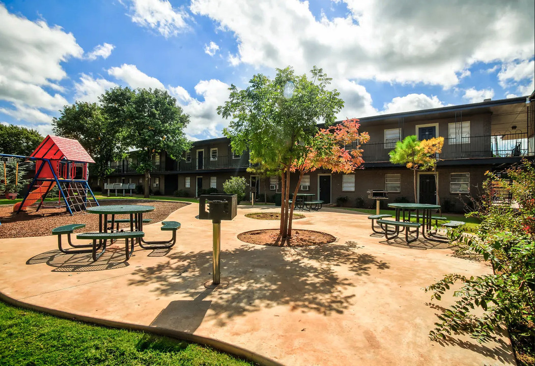 Chula Vista Apartments in Oklahoma City, OK - Building Photo