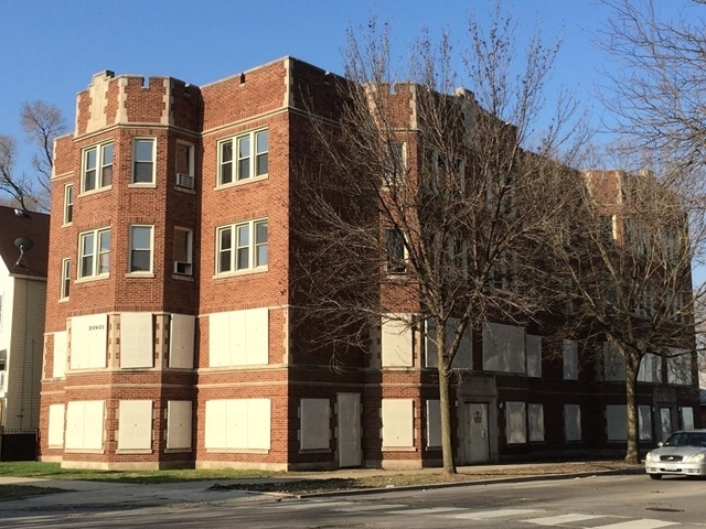 935 W Marquette Ave in Chicago, IL - Building Photo