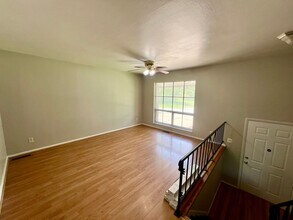 12082 Garden Ln in St. Louis, MO - Building Photo - Building Photo