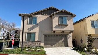 3098 Acebo Dr in Pomona, CA - Building Photo