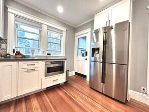 34 Greenough St in Brookline, MA - Building Photo - Building Photo