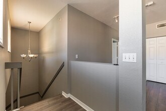 6330 Aragon Way in Ft. Myers, FL - Building Photo - Building Photo