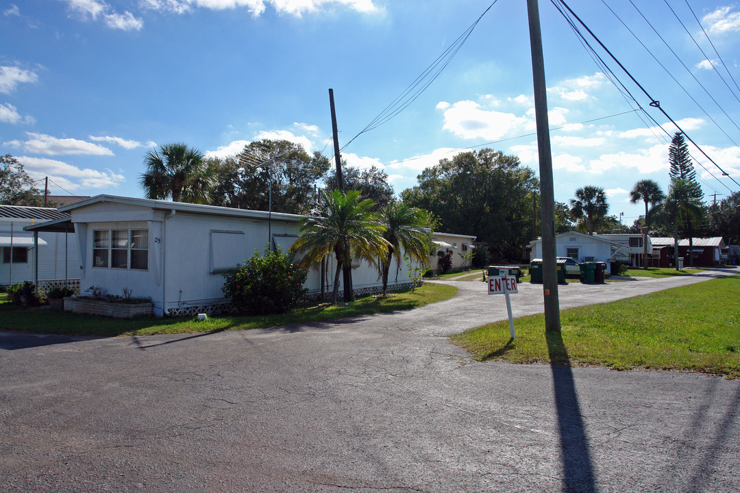 4901 Us-301 in Ellenton, FL - Building Photo