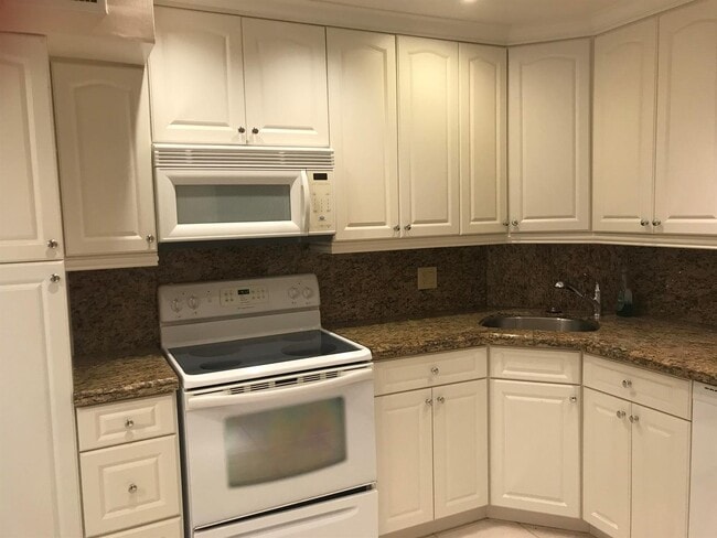 property at 3300 Spanish Moss Ter