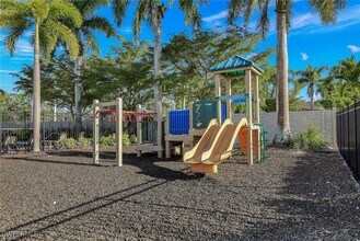 1685 Serrano Cir in Naples, FL - Building Photo - Building Photo