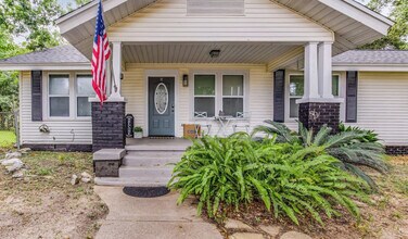 2624 W De Soto St in Pensacola, FL - Building Photo - Building Photo