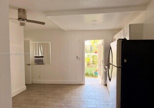 3515 Van Buren St in Hollywood, FL - Building Photo - Building Photo