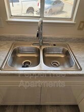 151 E Cherry Ln in Coalinga, CA - Building Photo - Building Photo