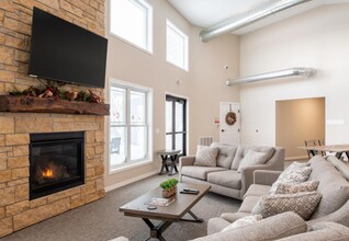 608 Pine St in Dickeyville, WI - Building Photo - Building Photo