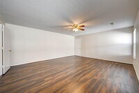 3622 St William Ln photo'