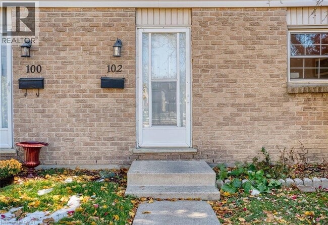 property at 1725 Ernest Ave