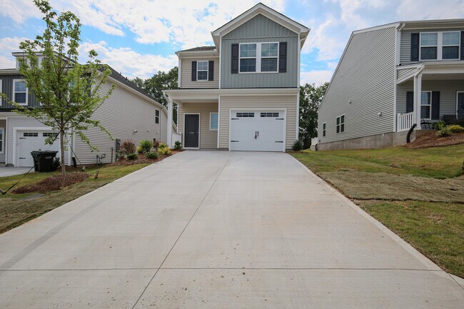 1510 Alvin Pond Dr in Greer, SC - Foto de edificio - Building Photo