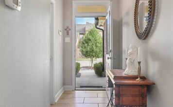 14239 Woodchase Ct in Prairieville, LA - Foto de edificio - Building Photo