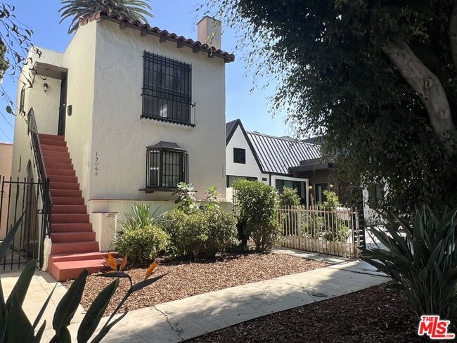 property at 1/2 S Mansfield Ave