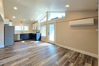 217 Ave D-Unit -Unit A in Snohomish, WA - Building Photo - Building Photo