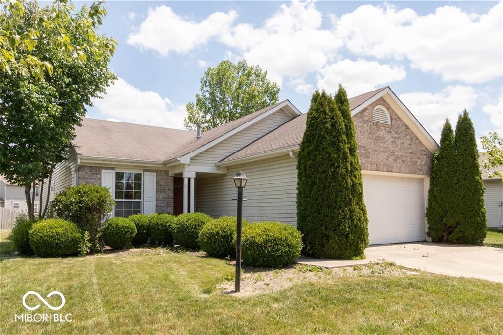 10509 Sedgegrass Dr in Indianapolis, IN - Building Photo