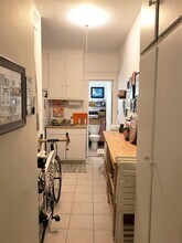 15 Parkman St, Unit 3C in Brookline, MA - Foto de edificio - Building Photo