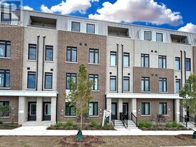 11 Case Ootes Dr in Toronto, ON - Building Photo