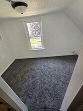 1216 Quarry Ave NW in Grand Rapids, MI - Building Photo - Building Photo