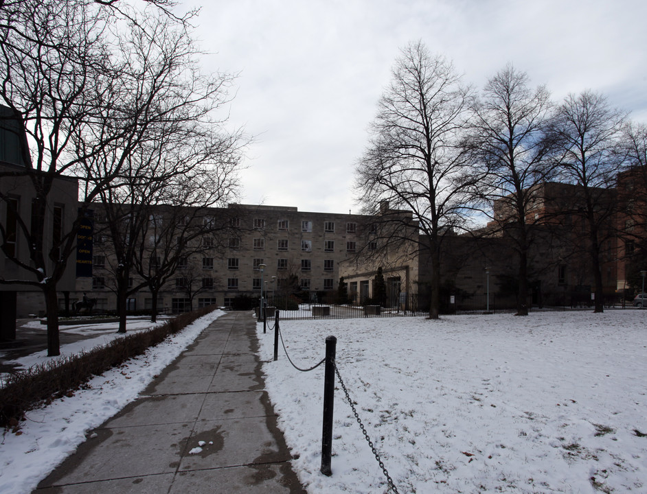 Elmsley Hall in Toronto, ON - Building Photo