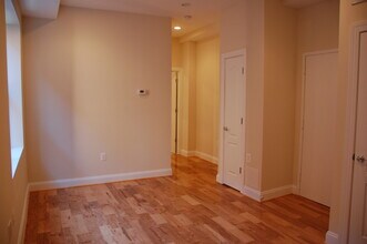 1319 Park Rd NW in Washington, DC - Building Photo - Building Photo