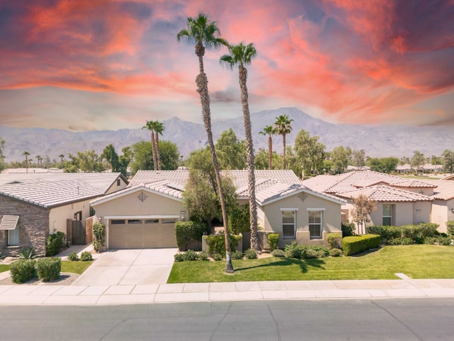 81955 Golden Star Way in La Quinta, CA - Building Photo - Building Photo