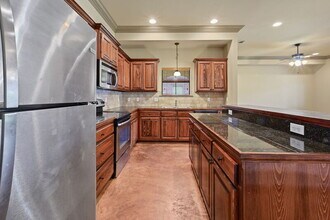 3266 Northlake Ave in Baton Rouge, LA - Building Photo - Building Photo