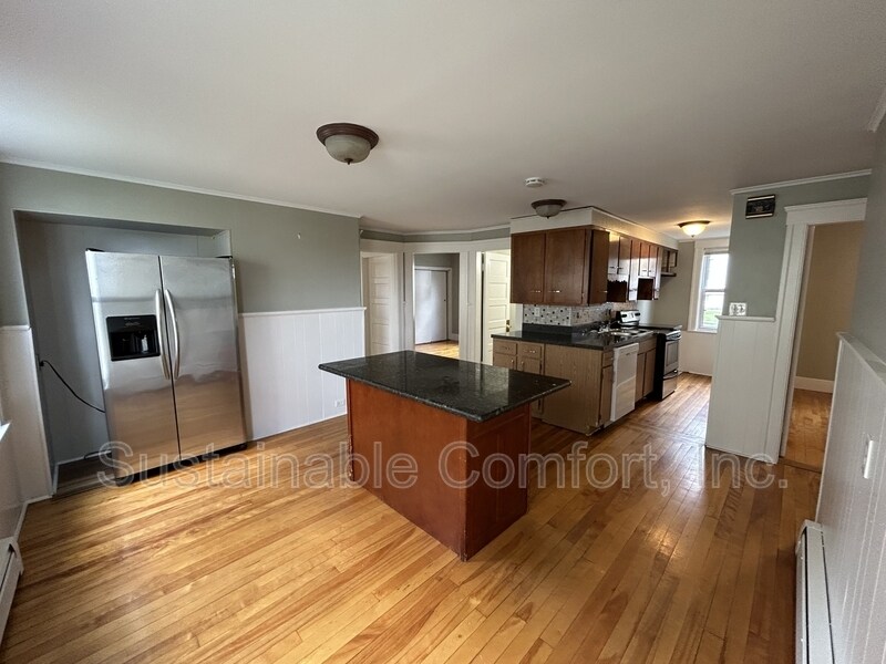 18 Plantation St in Worcester, MA - Building Photo