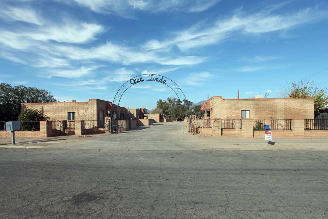 Casa Linda in Tucson, AZ - Foto de edificio