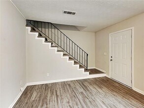 1829 Whitehall Forest Ct SE in Atlanta, GA - Building Photo - Building Photo