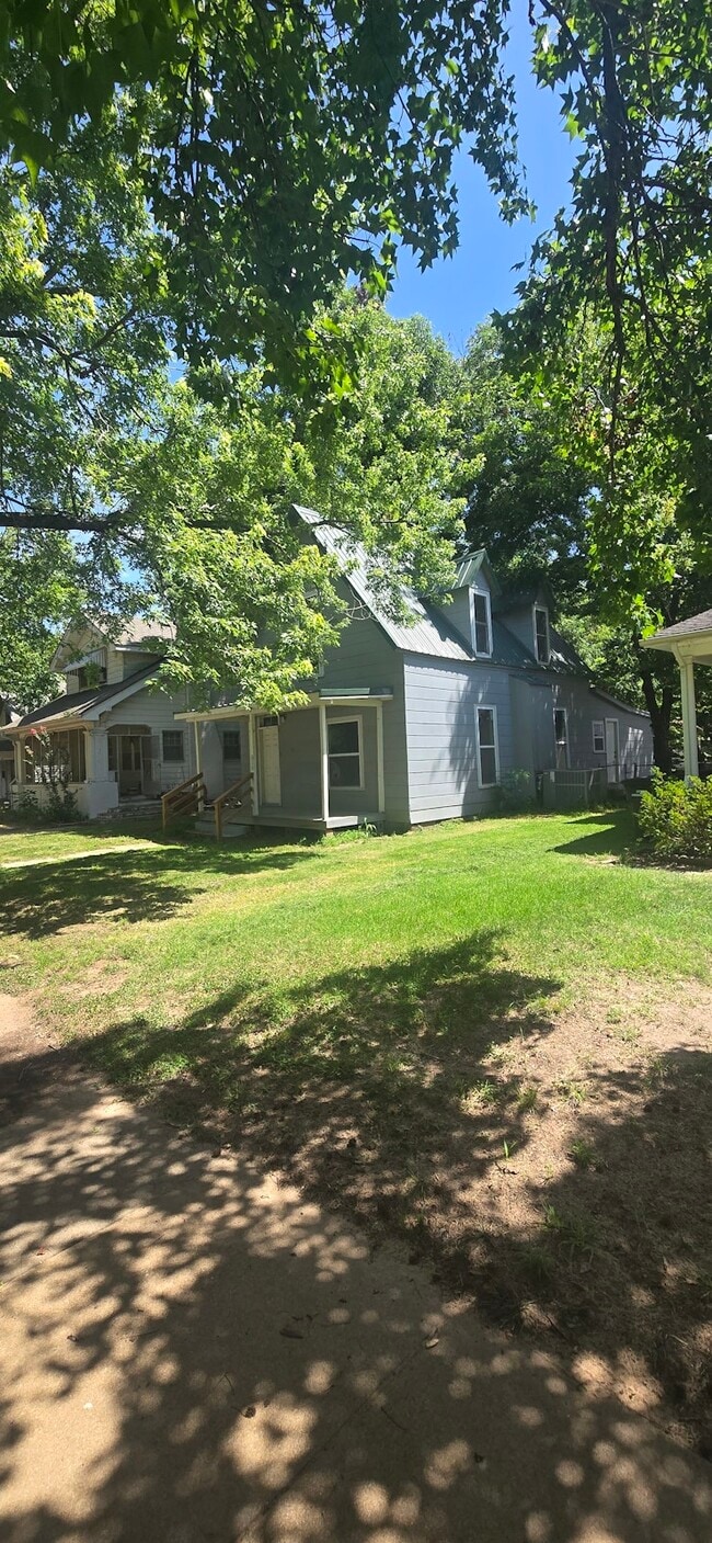 property at 518 N B St