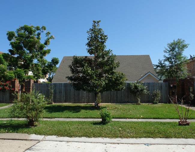 3648 Martinique Ave in Kenner, LA - Building Photo - Building Photo