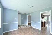 7505 Hummingbird Ln in Texas City, TX - Building Photo - Building Photo