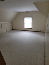 1101 W Church St, Unit 2 in Champaign, IL - Building Photo - Building Photo