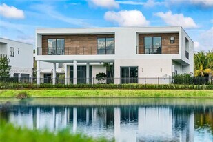 16680 Botaniko Dr N in Weston, FL - Building Photo