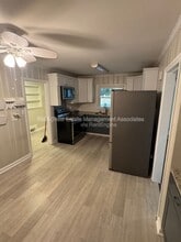 1122 Maple Dr in Griffin, GA - Building Photo - Building Photo