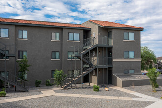 Ventura Villas in Tucson, AZ - Building Photo - Building Photo