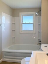 1614 Maine Ave in Lorain, OH - Building Photo - Building Photo