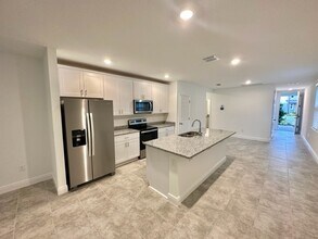150 Pitching Wedge Dr in Daytona Beach, FL - Building Photo - Building Photo