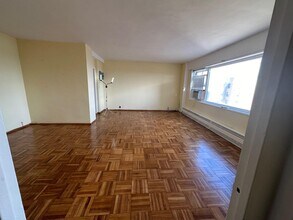 9 Fordham Hill Oval in Bronx, NY - Building Photo - Building Photo