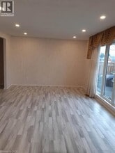 102 Munch Ave in Cambridge, ON - Building Photo - Building Photo