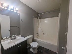 130 Broadwater Ln in Batesville, AR - Building Photo - Building Photo