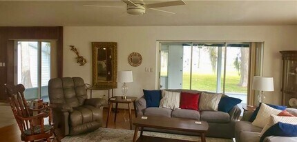 19 Windy Point Rd in Lake Placid, FL - Building Photo - Building Photo