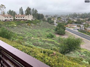 21834 Mirador in Mission Viejo, CA - Foto de edificio - Building Photo